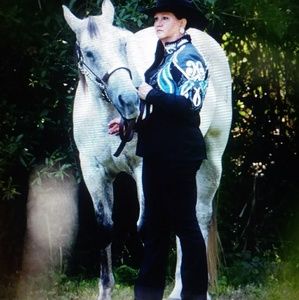 Meet your Posher, Deb